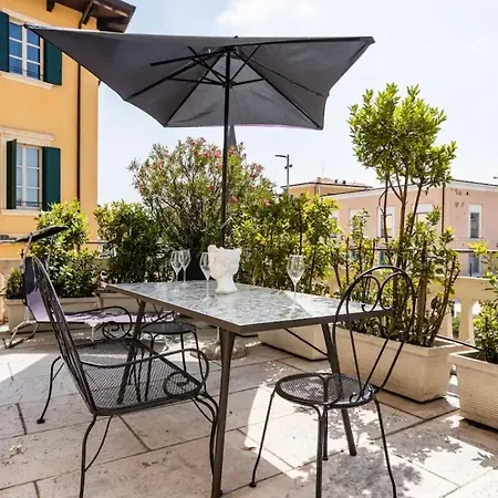Juliet's Terrace Free Park Apartmán
